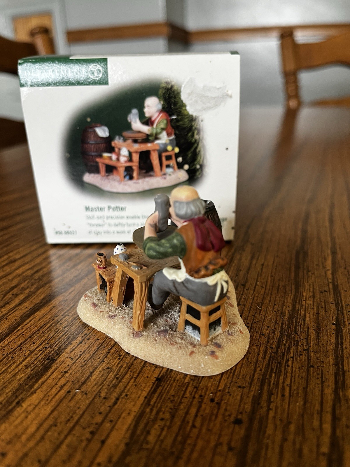 Dept 56 Dickens Village Master Potter 58527 Pottery Holiday christmas Figure Box