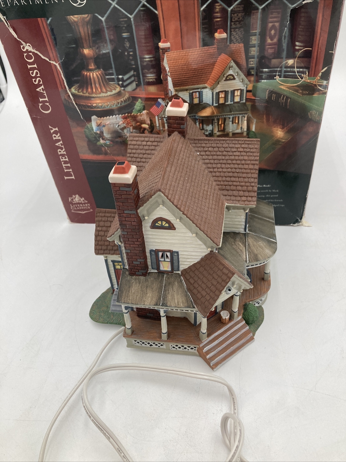 Dept 56 Literary Classics The Adventures of Tom Sawyer Aunt Polly’s House 58600