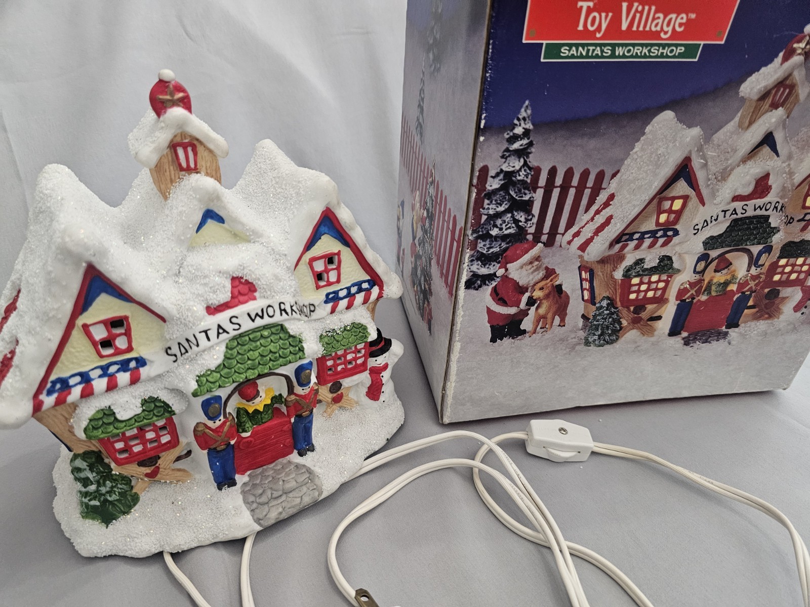 Mervyn’s Santa’s Toy Village Reindeer Barn 1993 Christmas Cottage VTG Colorful