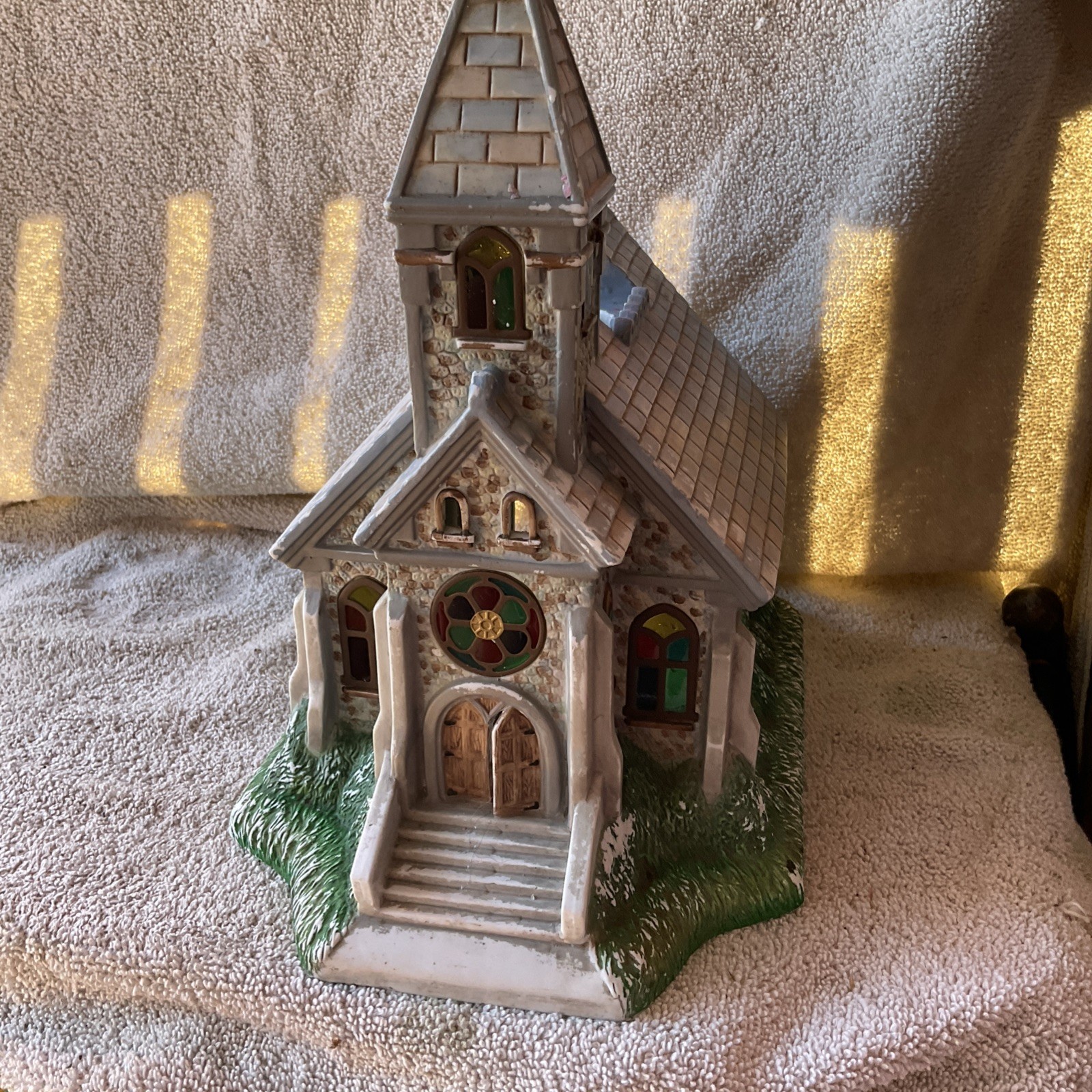 Partylite Exclusive Olde World Village #2 Victorian Church, Tea Light House (636