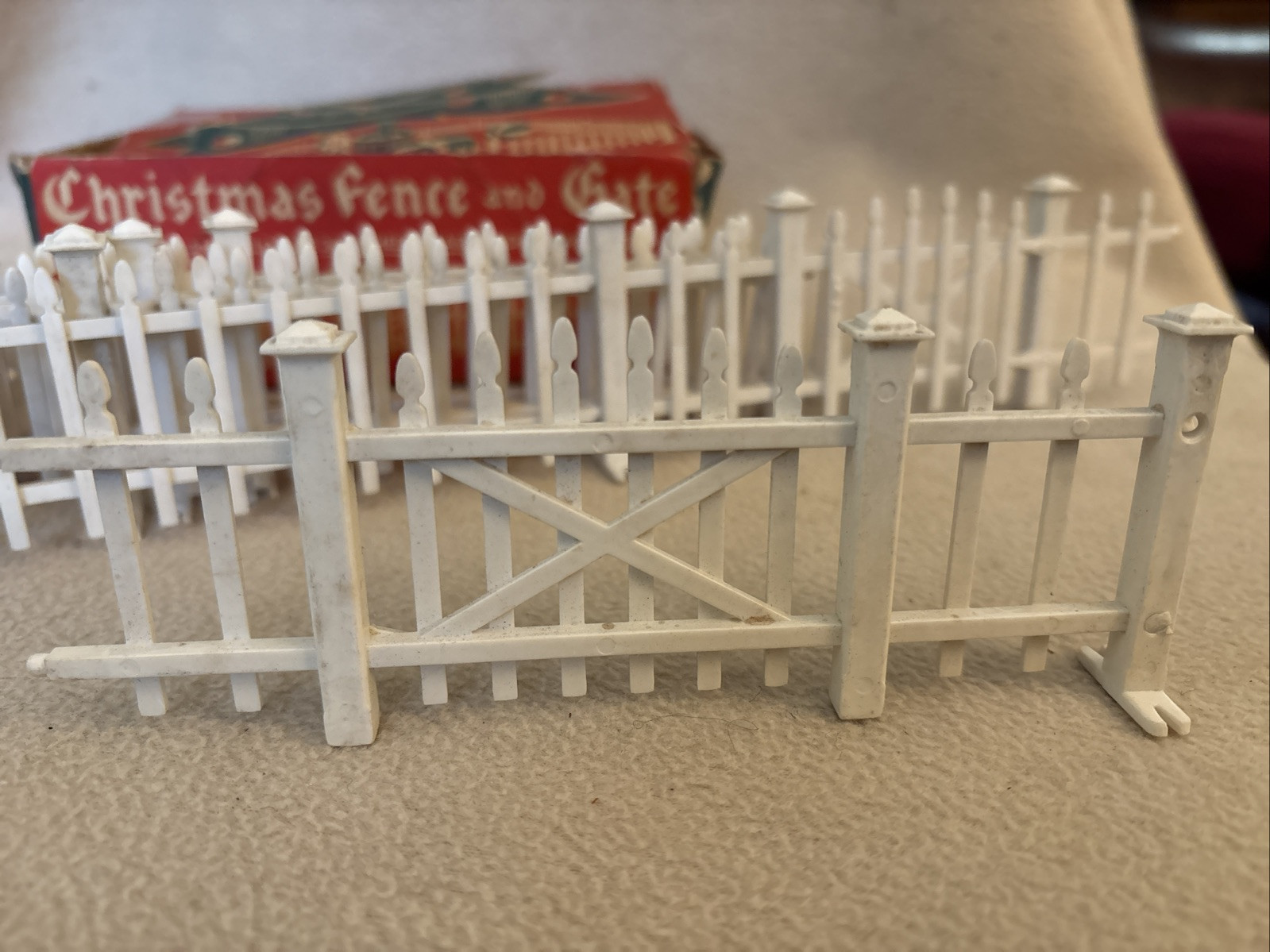 Vtg Bachmann Bros Picket Fence 26 Pcs & 2 Gates Christmas Putz Train Village