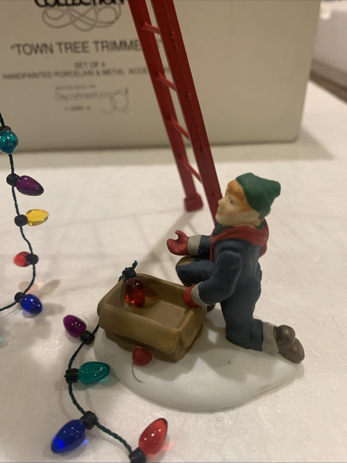 Dept. 56 Town Tree Trimmers Set/4 Retired 2001 Christmas in the City 55662 New