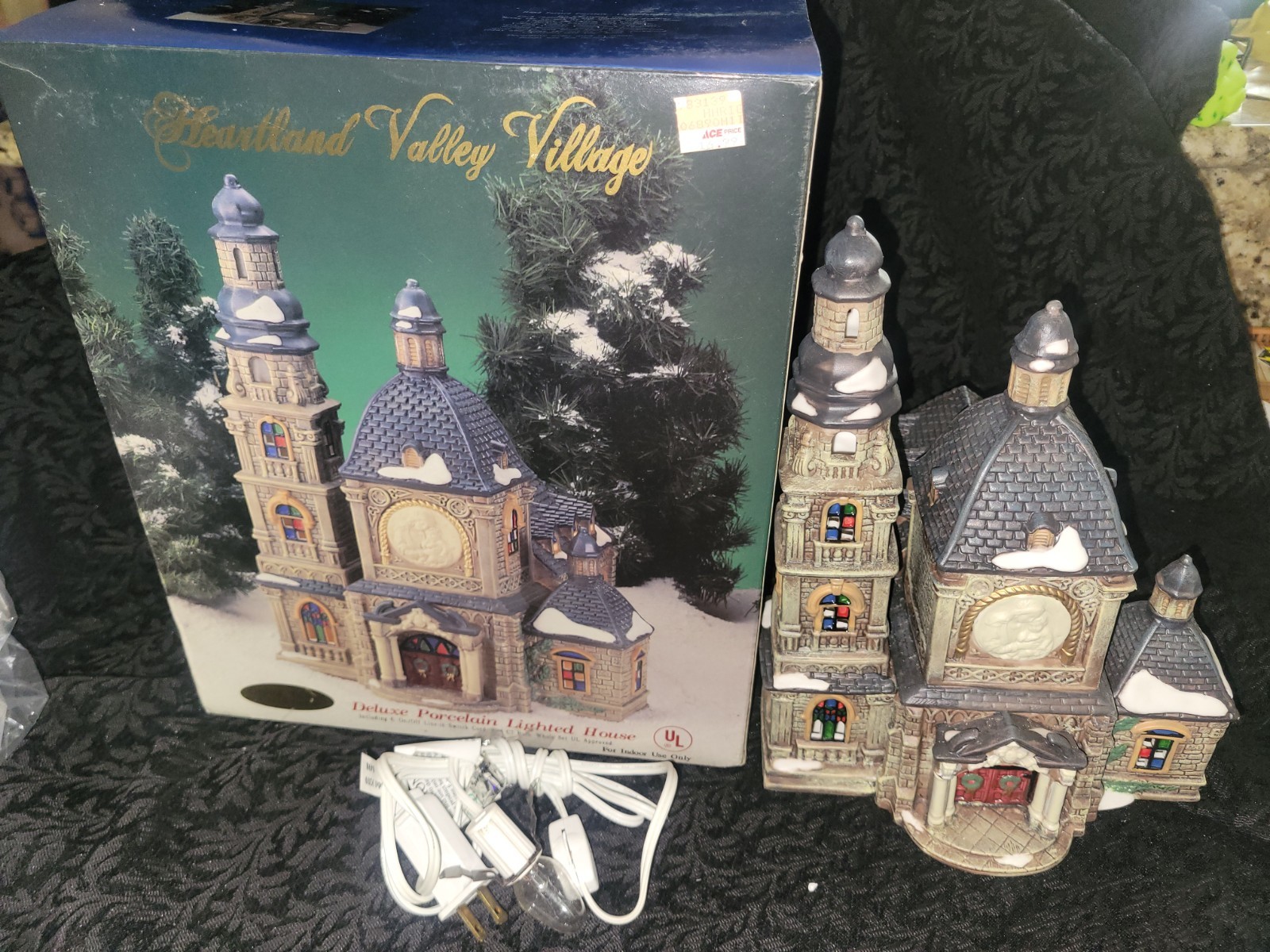 Vintage 1999 Heartland Valley Village O’Well Limited Edition Illuminated Church