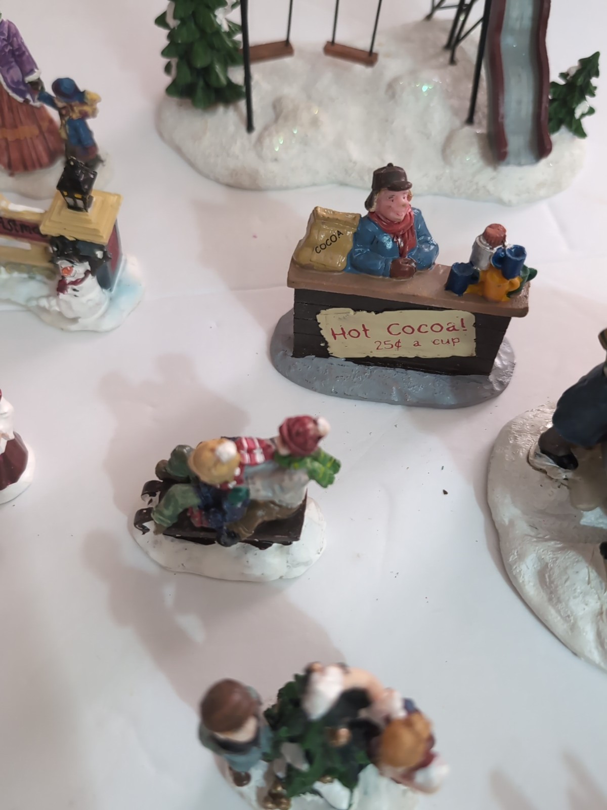 Christmas Village 16 Items