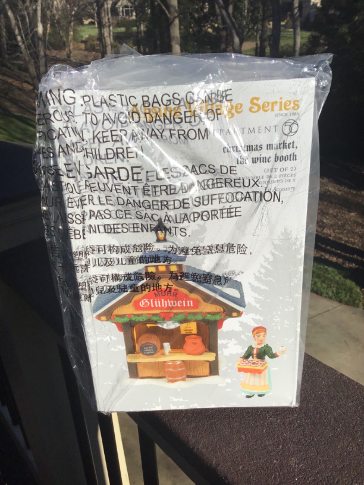 Department 56 Alpine Village Christmas Market, “The Wine Booth” BNIB, Retired