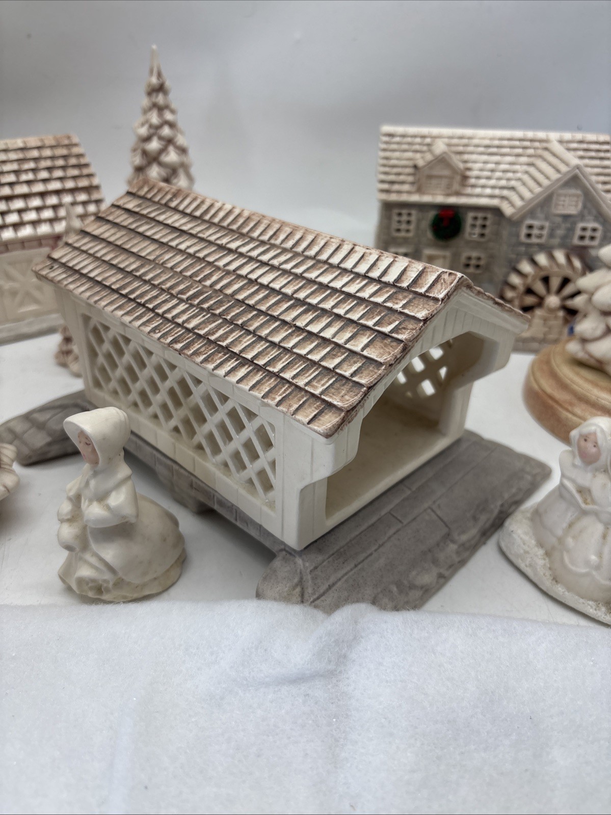 19 Pc Christmas Village Ceramic Handmade Vintage Hotel House Barn Trees 1970/80s