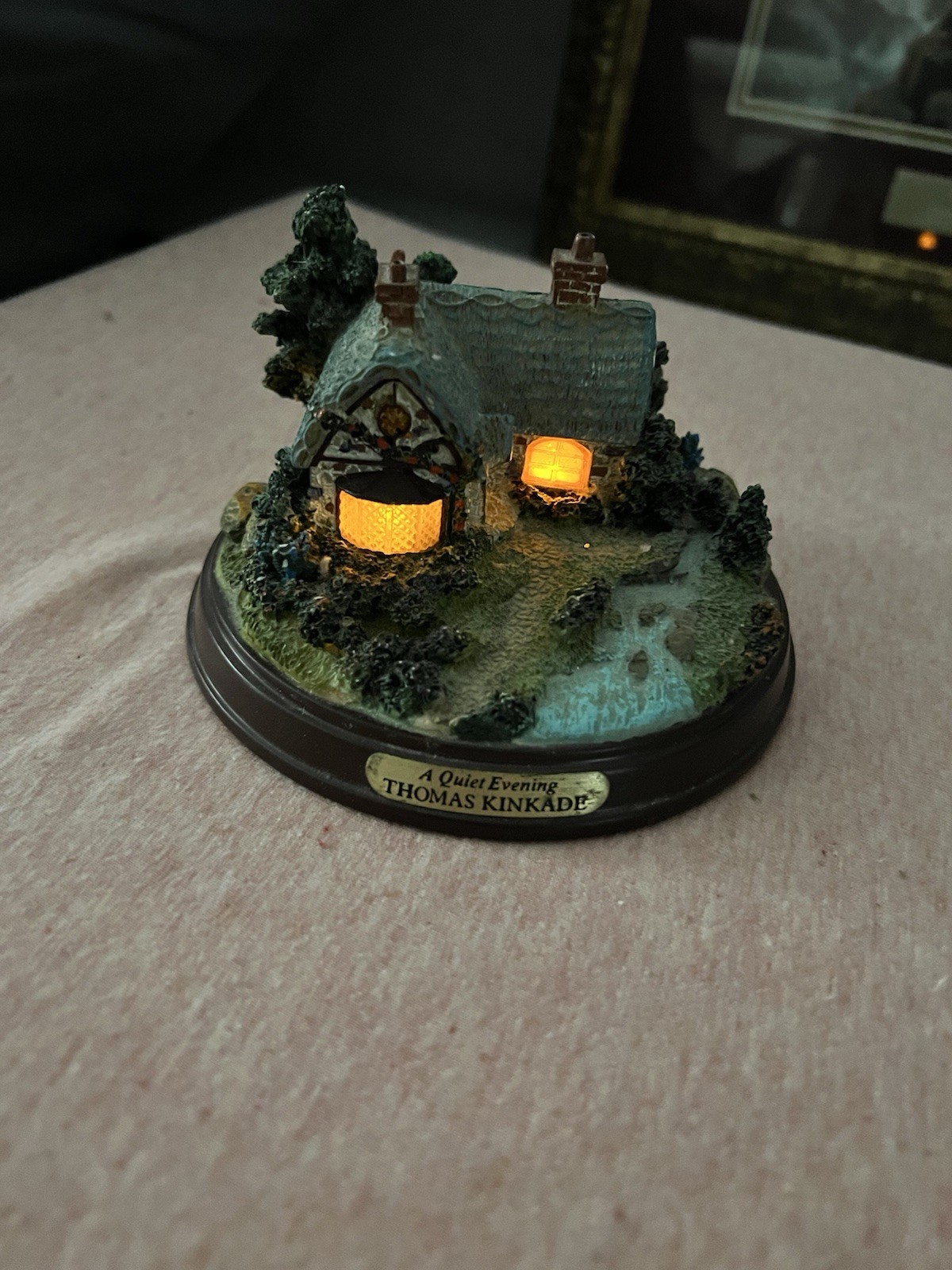 Thomas Kinkade ” A Quiet Evening” Illuminated Lighted Cottage Along A Creek.