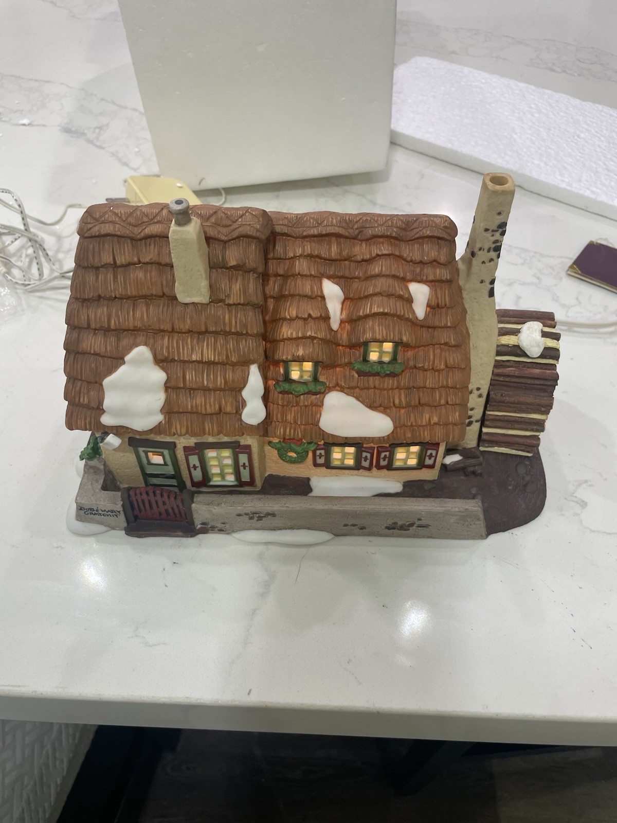 Dept 56 Dickens Village The Christmas Carol Cottage #58339 Retired Smoke Chimney