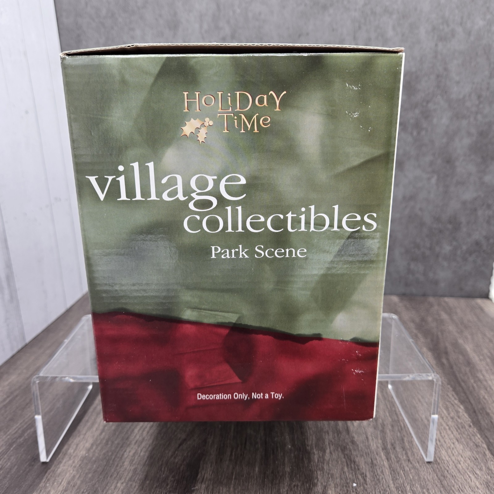 Holiday Time Village Collectibles Park Scene Christmas Village Display Set