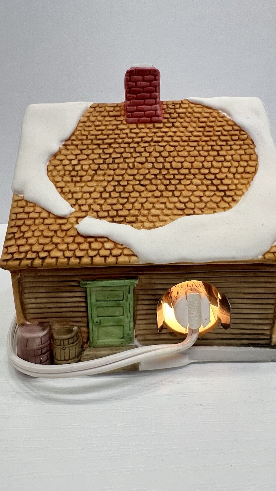 Dept 56 “ General Store” New England Village Series 65307 Retired 1986 Excellent