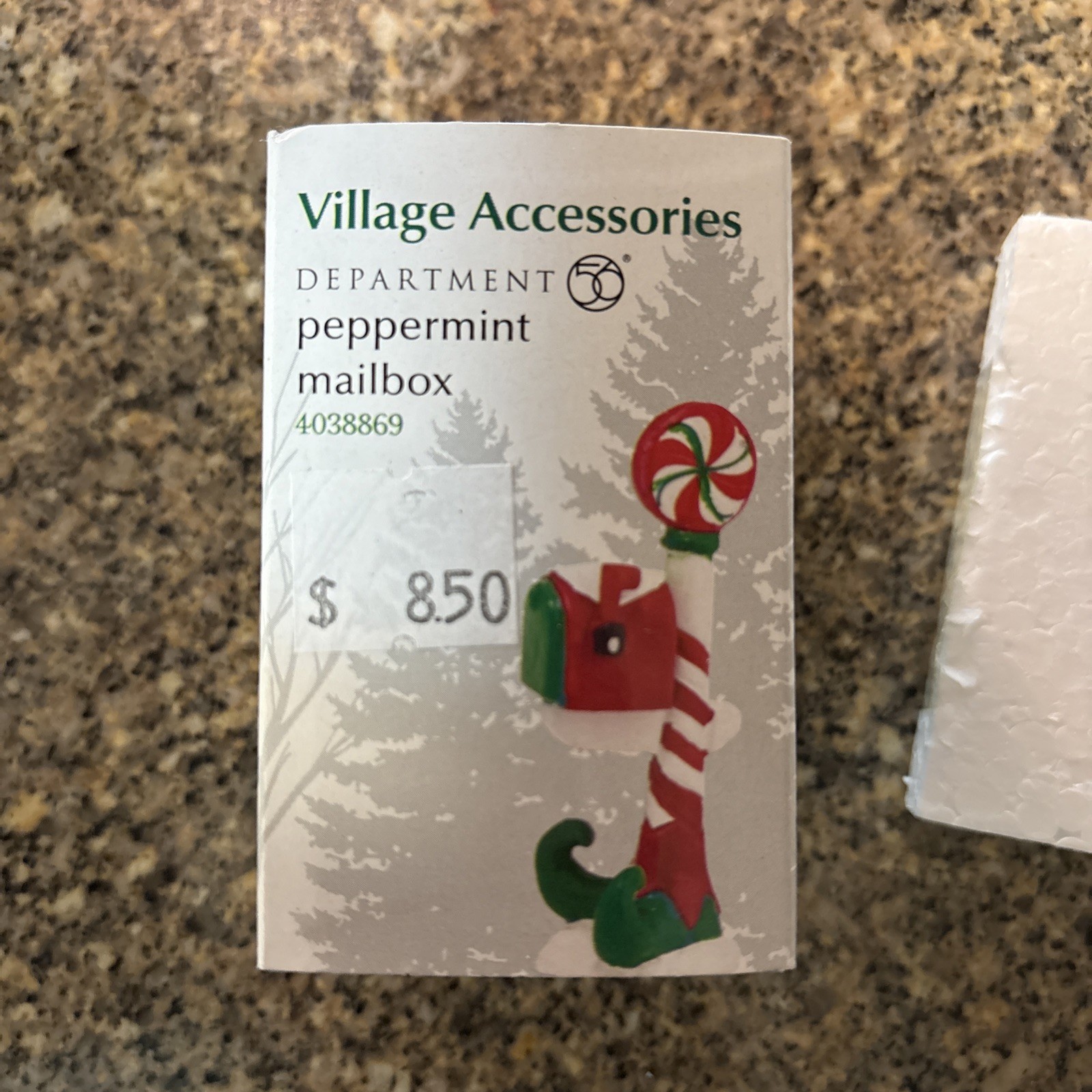 Dept 56 PEPPERMINT MAILBOX 4038869 Elf Show Candy Christmas Village Accessory