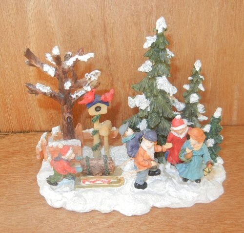 1999 ENCHANTED FOREST VILLAGE KIDS TABLE ACCENT OR CHRISTMAS VILLAGE ACCESSORY