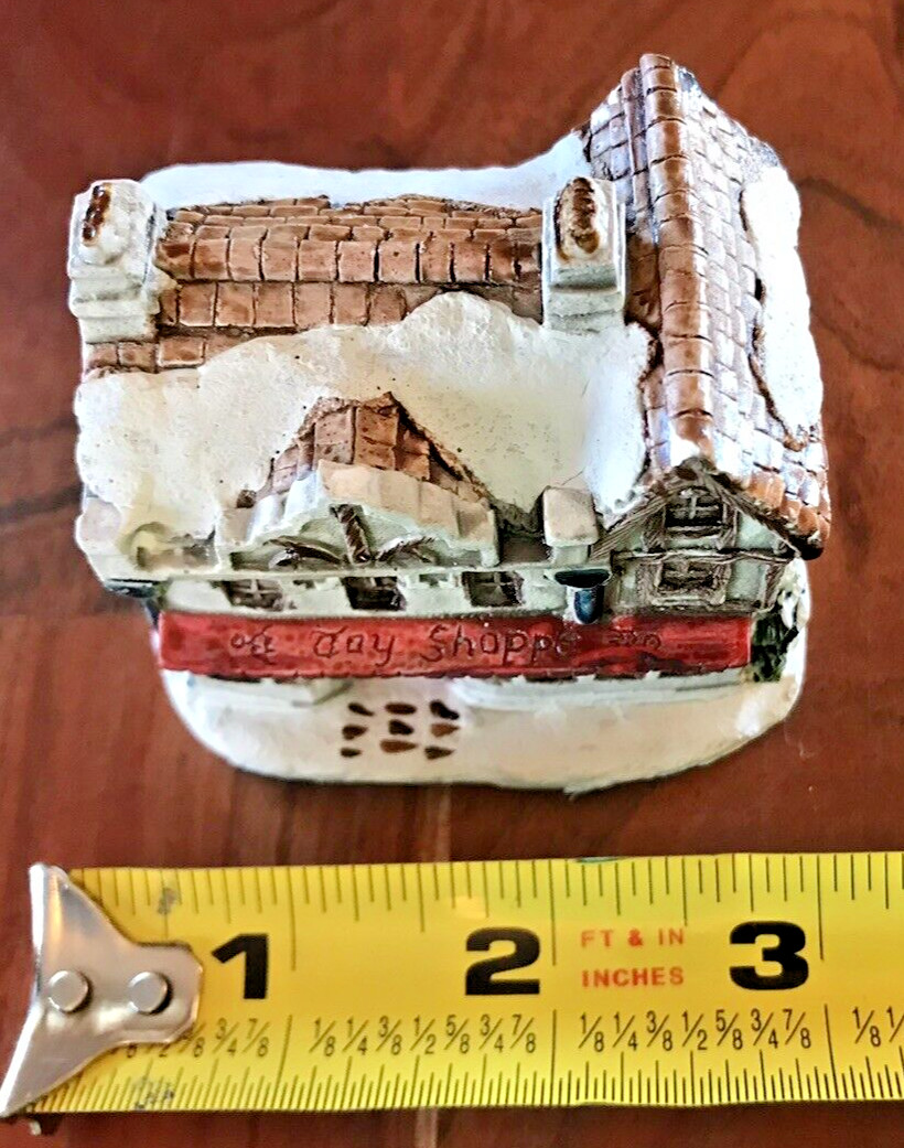 VTG A Dickens Christmas Toy Shoppe 1988 Figurine RSVP Inc Hand Painted Cold Cast
