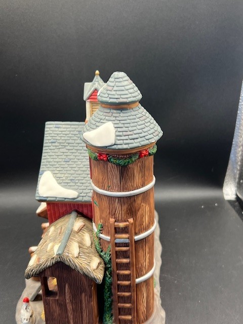 Heartland Valley O’Well Christmas Village Barn Farm Building w/ Silo 2002 HTF
