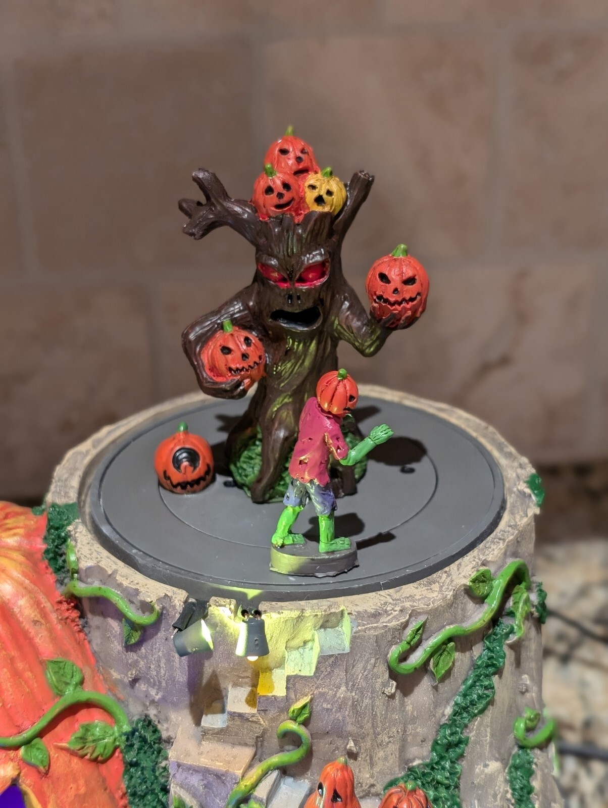 Lemax Spooky Town Isle Of Creepy Jacks 2021 READ DESCRIPTION