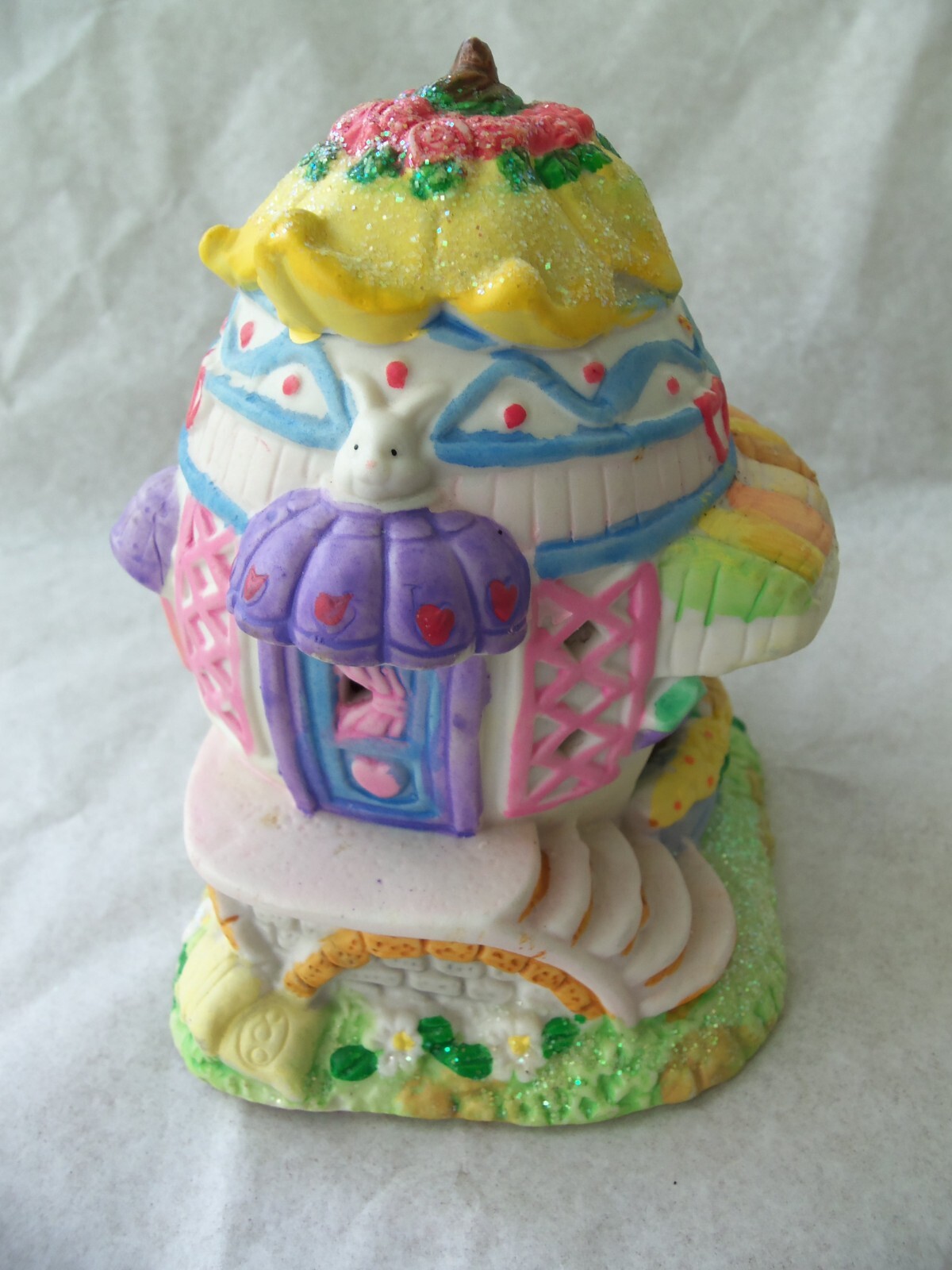 Easter Bunny Village Bakery House! HOPPY HOLLOW! 2004! CAN LIGHT UP! GLITTER