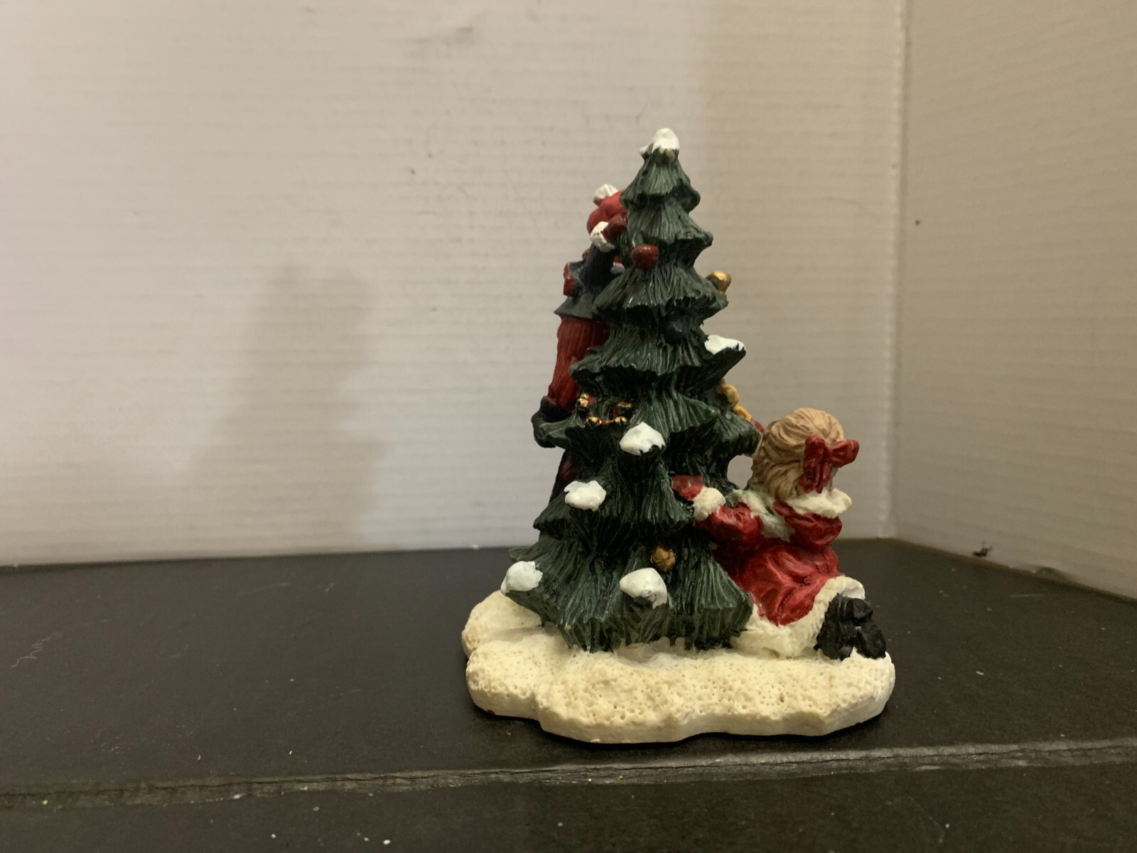 Vintage Village Christmas Decorating The Tree Figurine