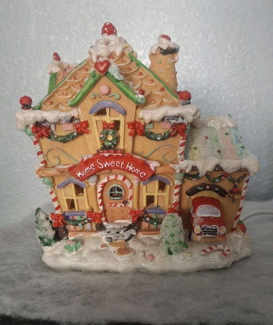 Vintage Holiday Time Lighted Home Sweet Home 2006 Sweet Dreams Collection House