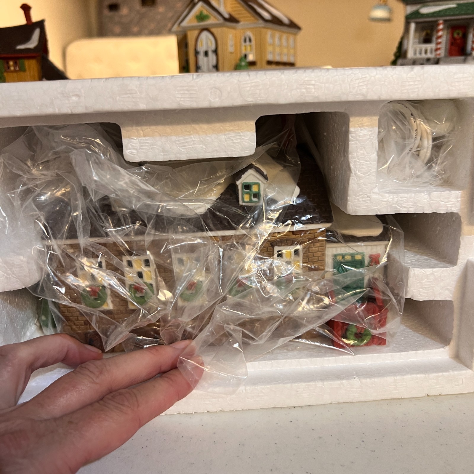 Dept 56 Stoney Brook Town Hall New England Village Heritage Collection 5644-8