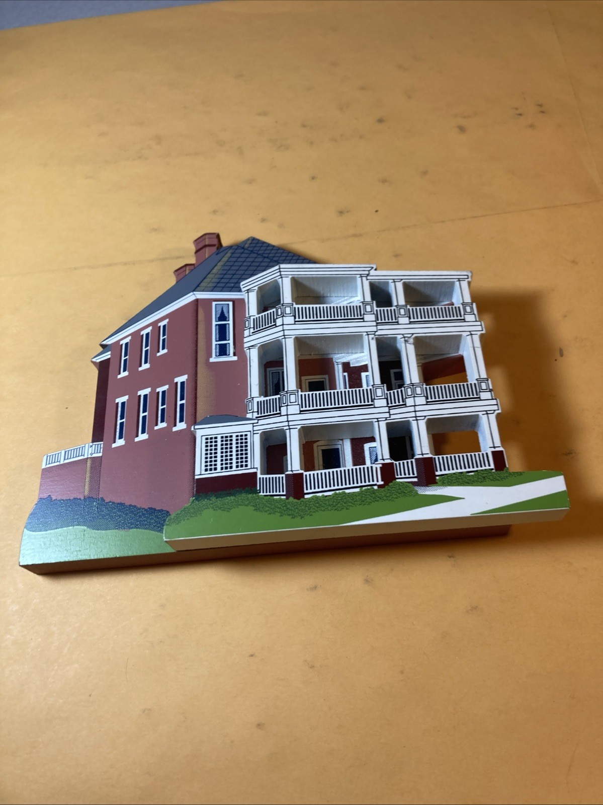 1996 Shelia The Margaret Mitchell House, Atlanta, Georgia Wooden Collectible