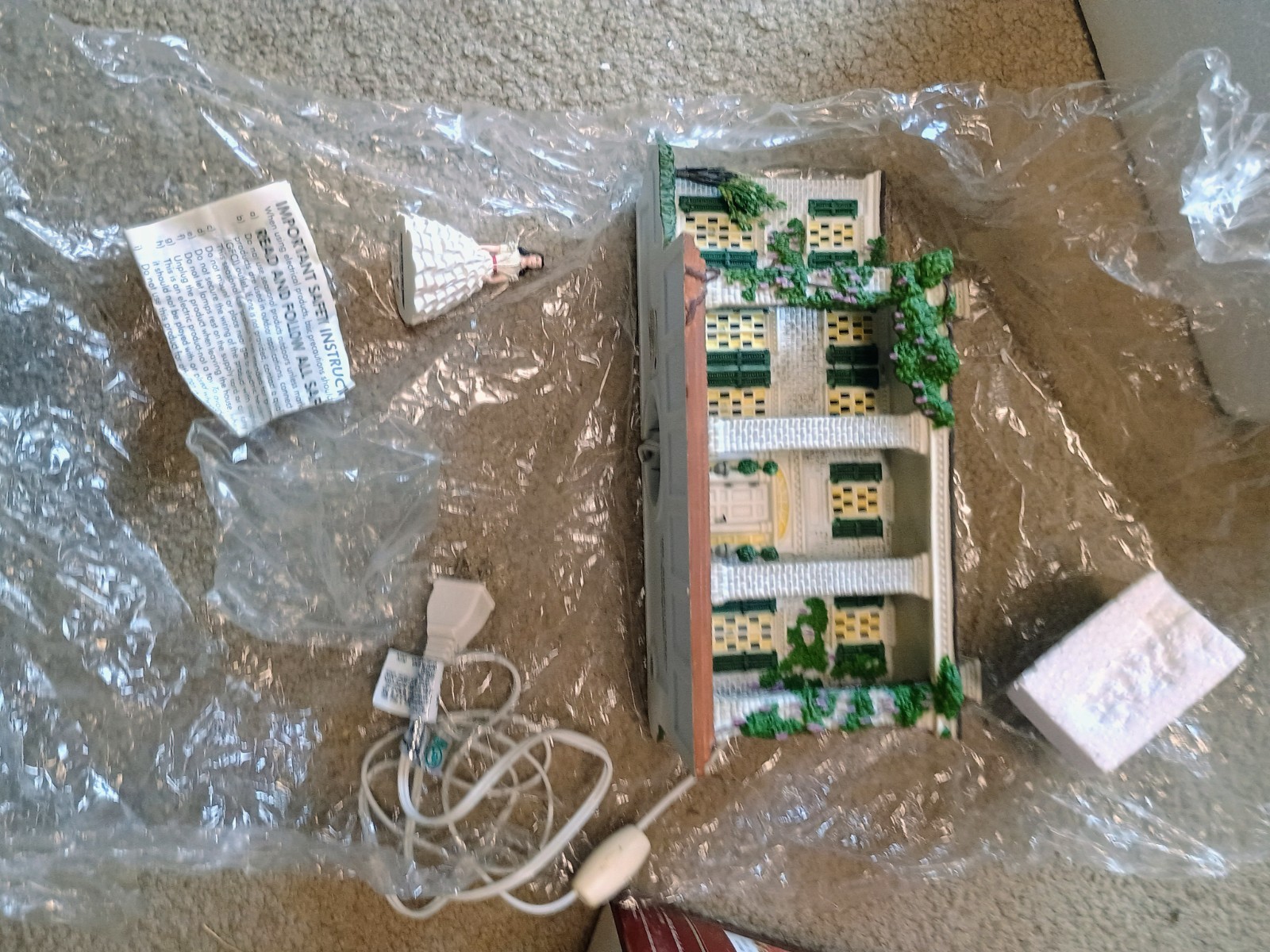 Dept 56 Mini House Gone With the Wind Tara Plantation 2 Piece w/ Scarlett nice!