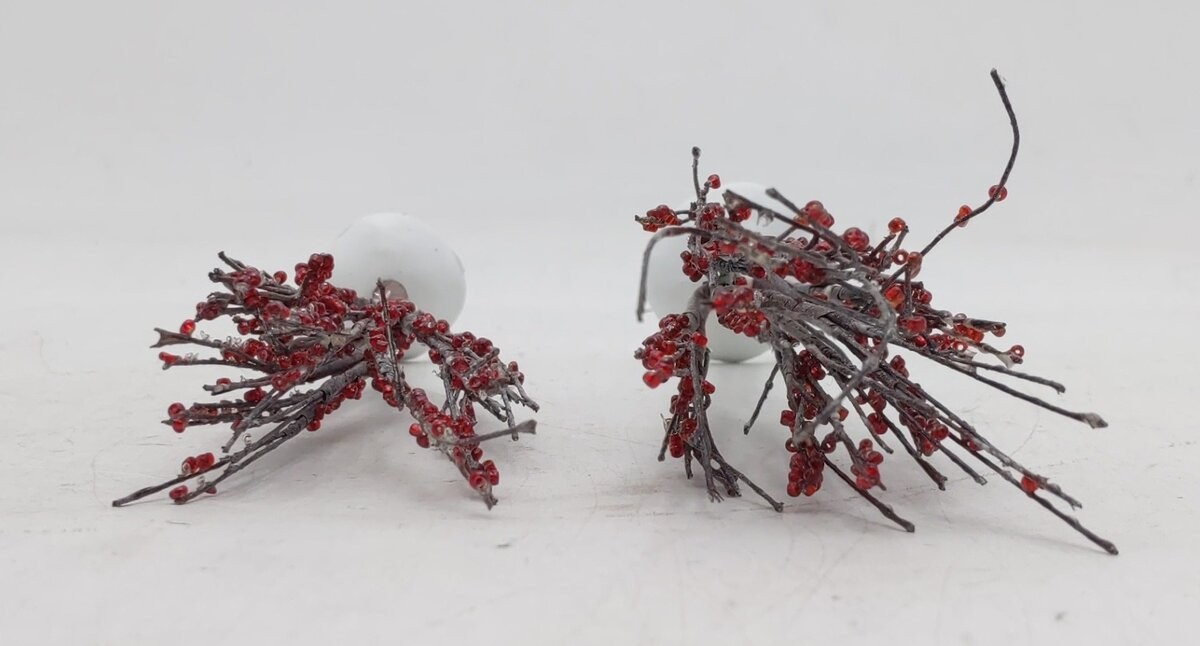 Dept 56 4020263 Village Accessories “Winter Berry Trees” (Set Of 2) EX/Box
