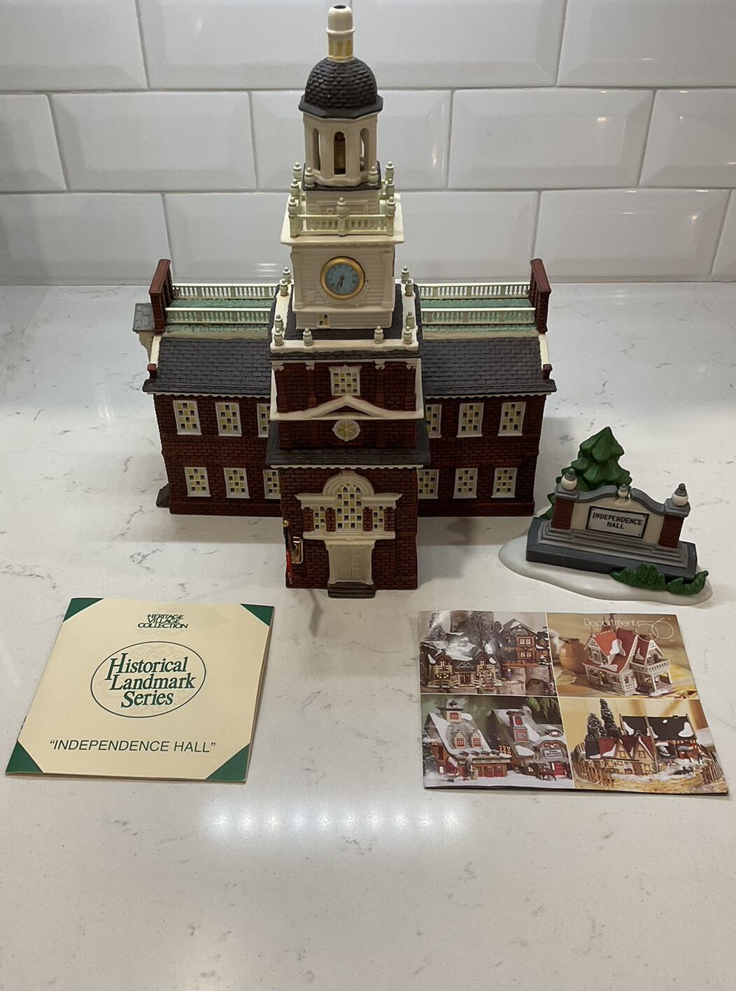 Dept 56 Independence Hall Heritage Village Historical Landmark Series #55500