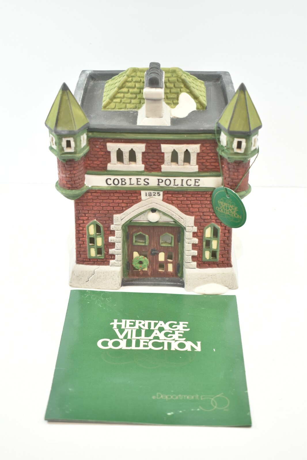 DEPARTMENT 56 COBLES POLICE STATION DICKENS VILLAGE SERIES #5583-2 1989