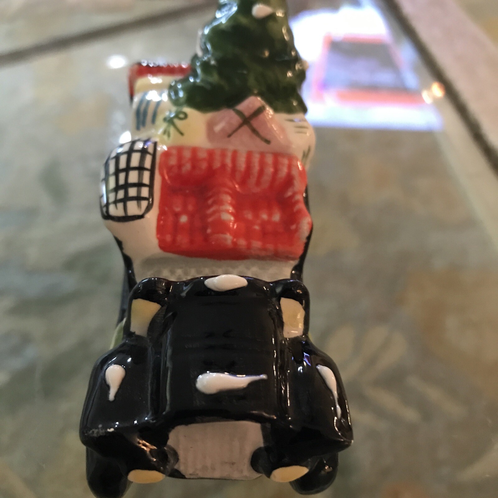 Department 56 Snow Village Ceramic Car w/Christmas Tree Presents, Retired 1989