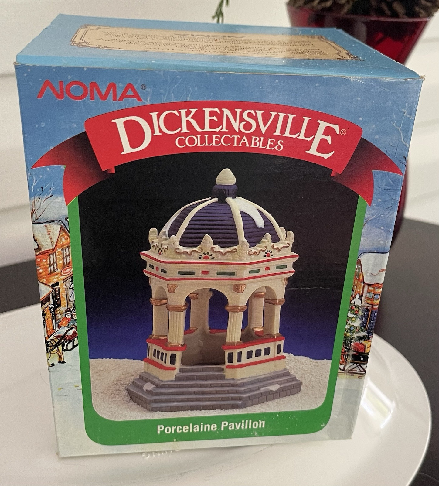 Noma Dickensville 6 1/4″H Hexagonal Gazebo Christmas Village Porcelain Ceramic