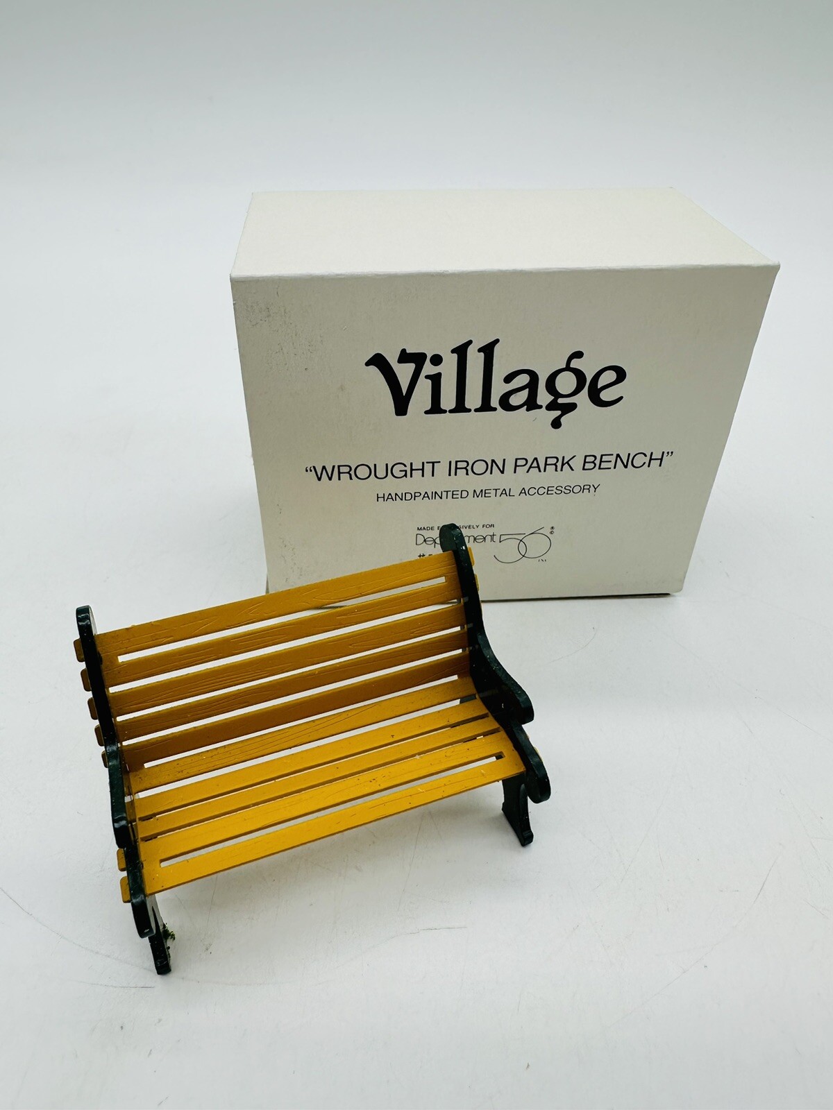 Department 56 Village Wrought Iron Park Bench #5230-2