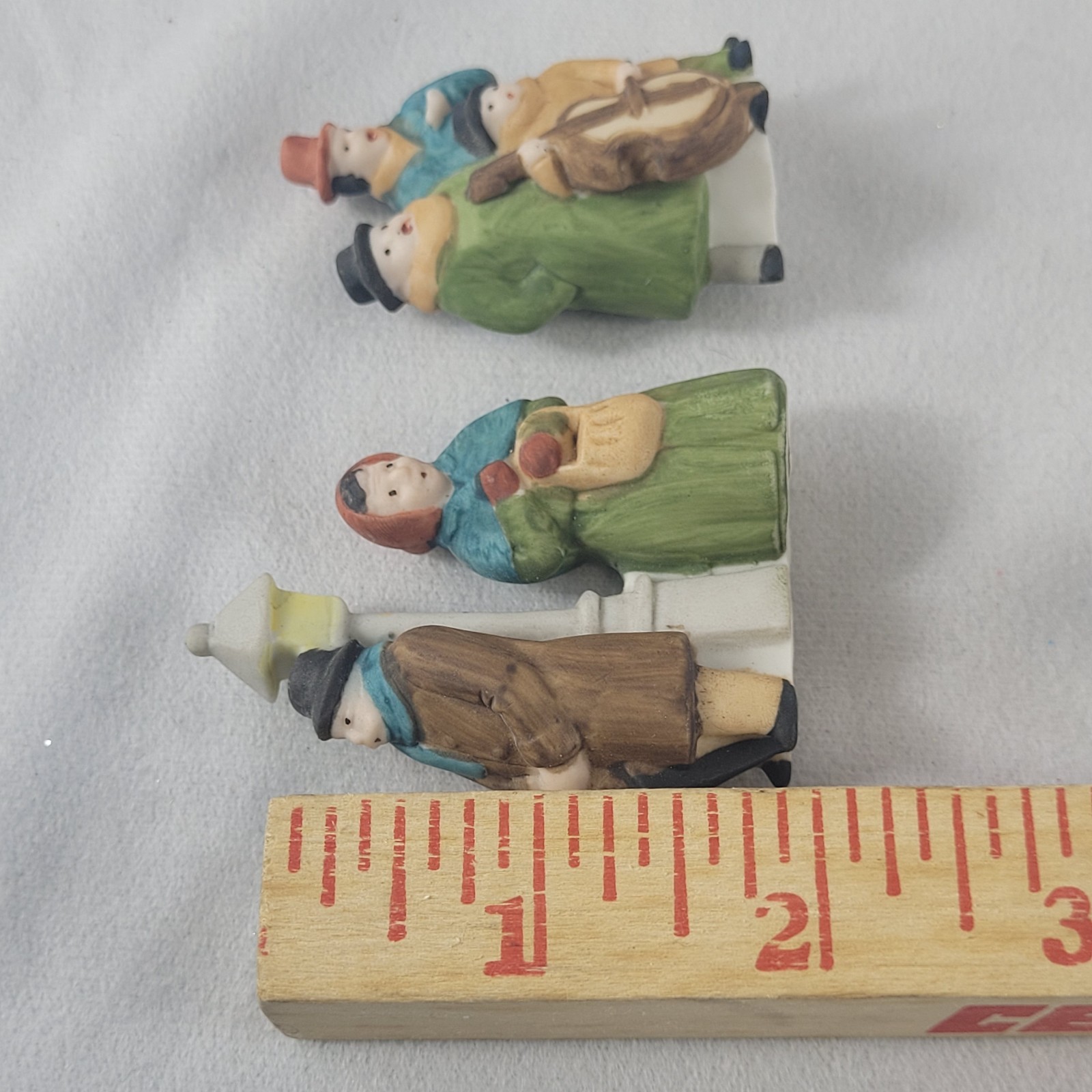 Dept 56 Dickens Village Lot of 3 Figures Made in Taiwan 1.5”–2” Vintage