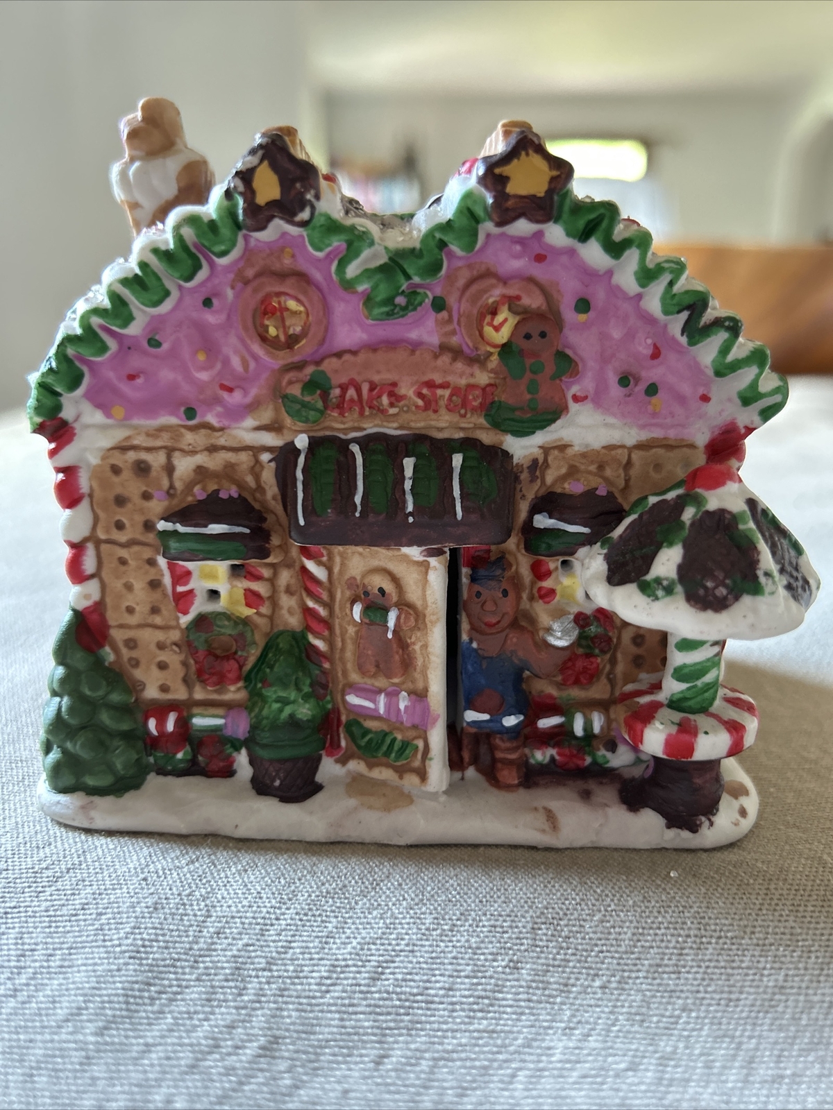 Gingerfrost Lane Cake Store Gingerbread Style Christmas Village House
