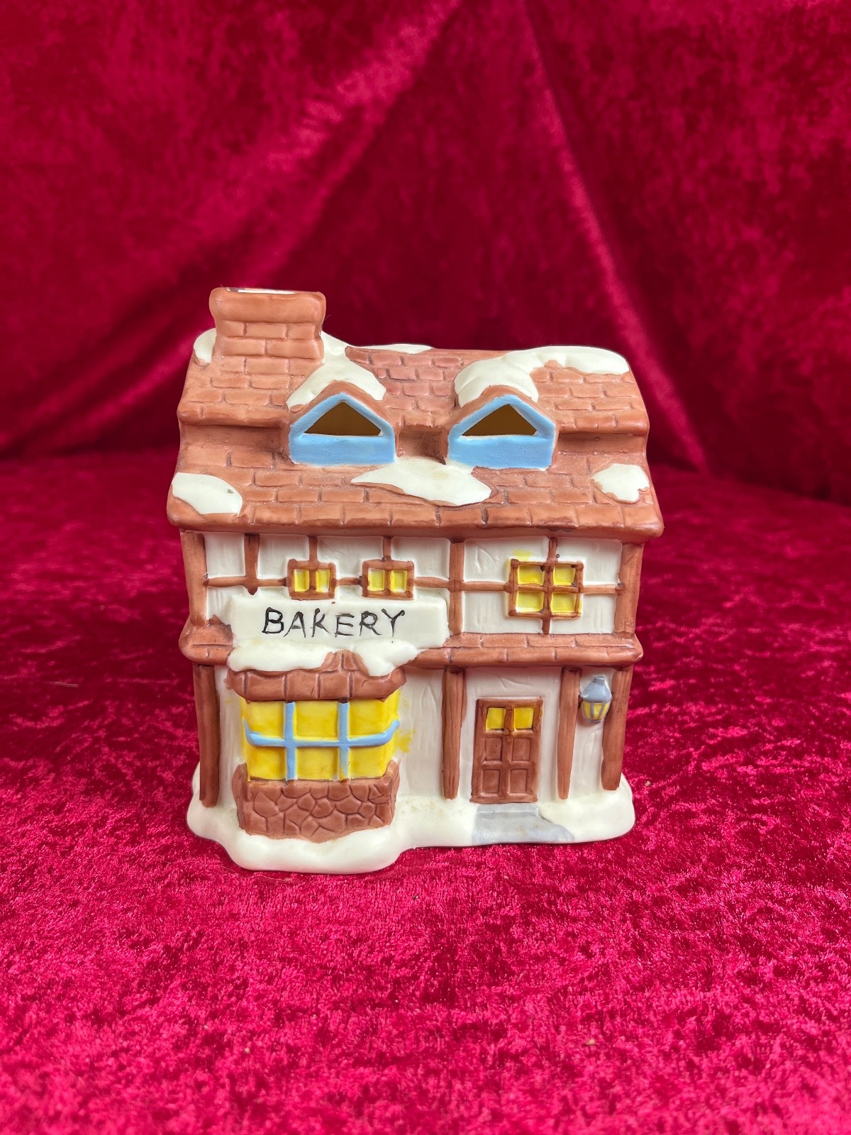 Christmas Village Bakery 800-444 Light Up White Brown 6″ Americana Table