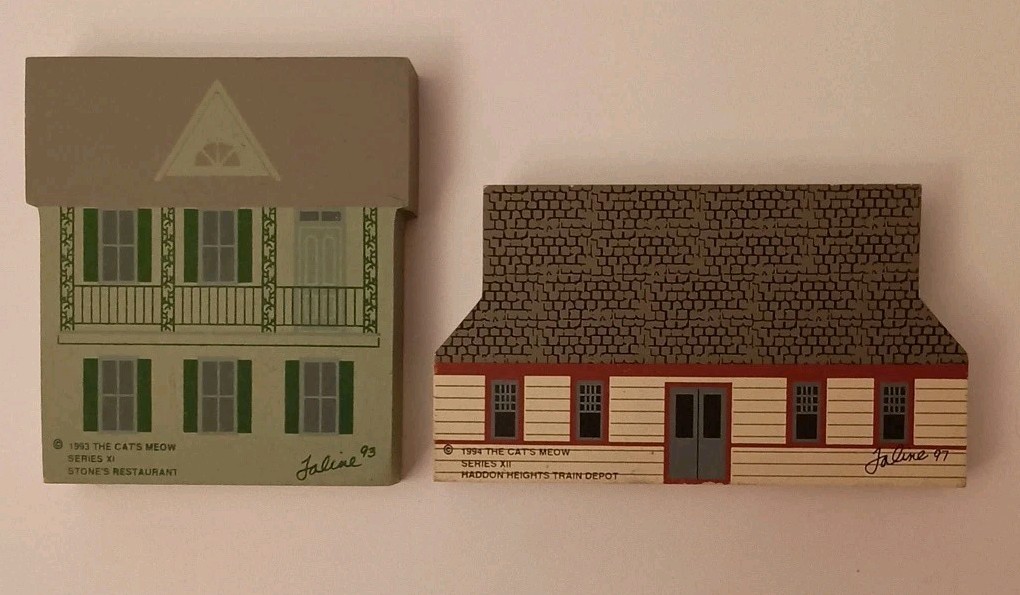 Cat’s Meow Village Lot of 20 Pieces Buildings & Accessories 1988-1996
