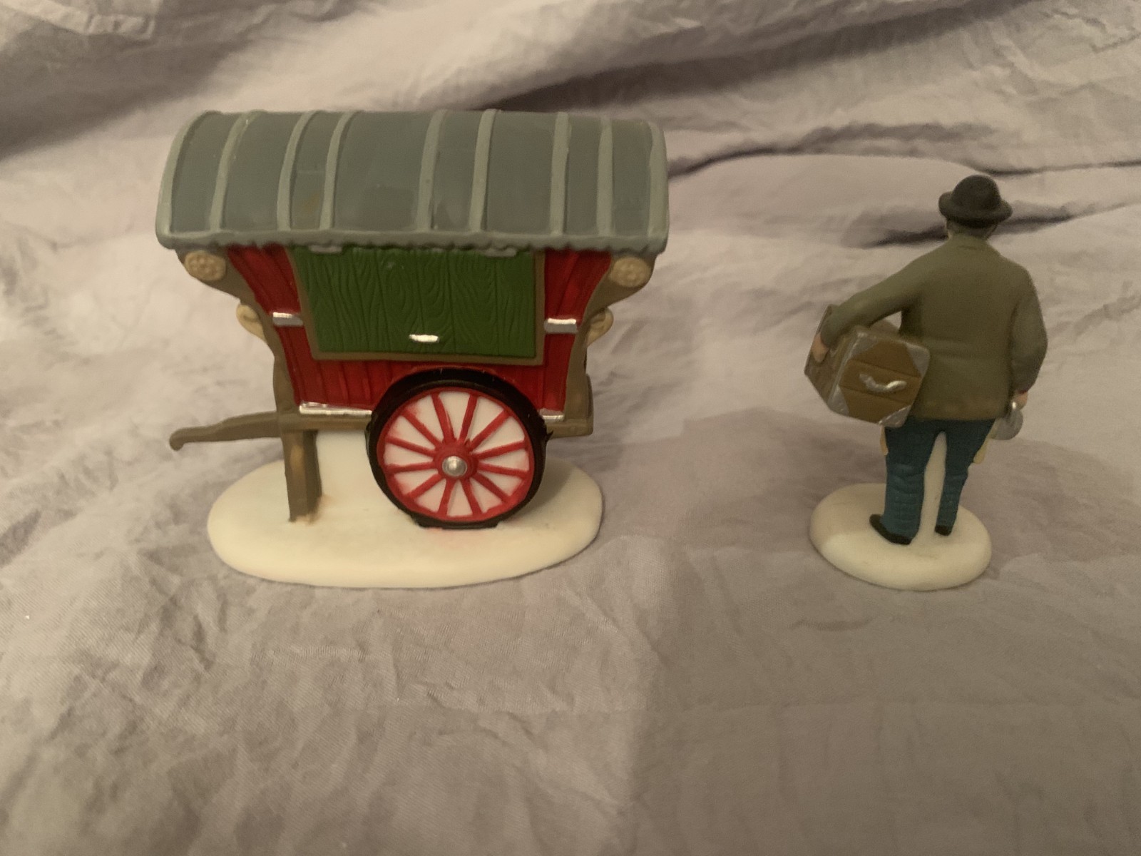 Dept 56 – Heritage Village – TOWN TINKER – Set of 2 (5646-4)