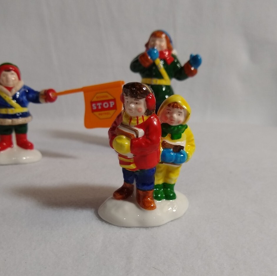 Department 56 “Safety Patrol” #5449-6 Snow Village Series Accessories Set no box