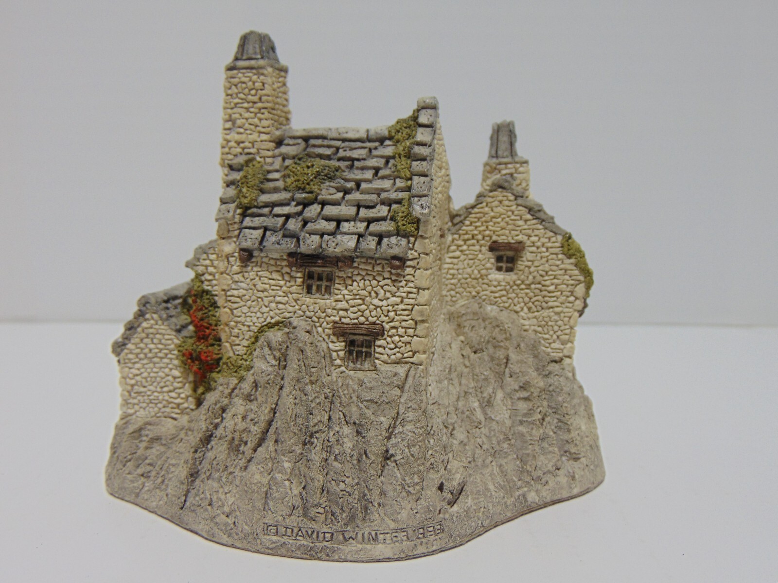 David Winter Cottages The Fishermans Wharf 1983 Box COA