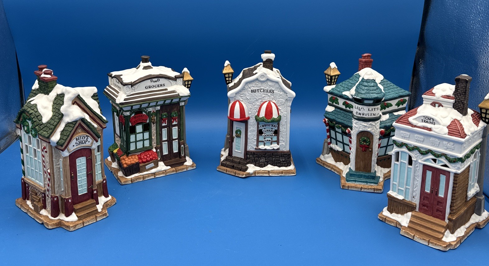 Vintage 1990’s Mercuries Christmas Village -set Of 5 Stores w/ Light Cord