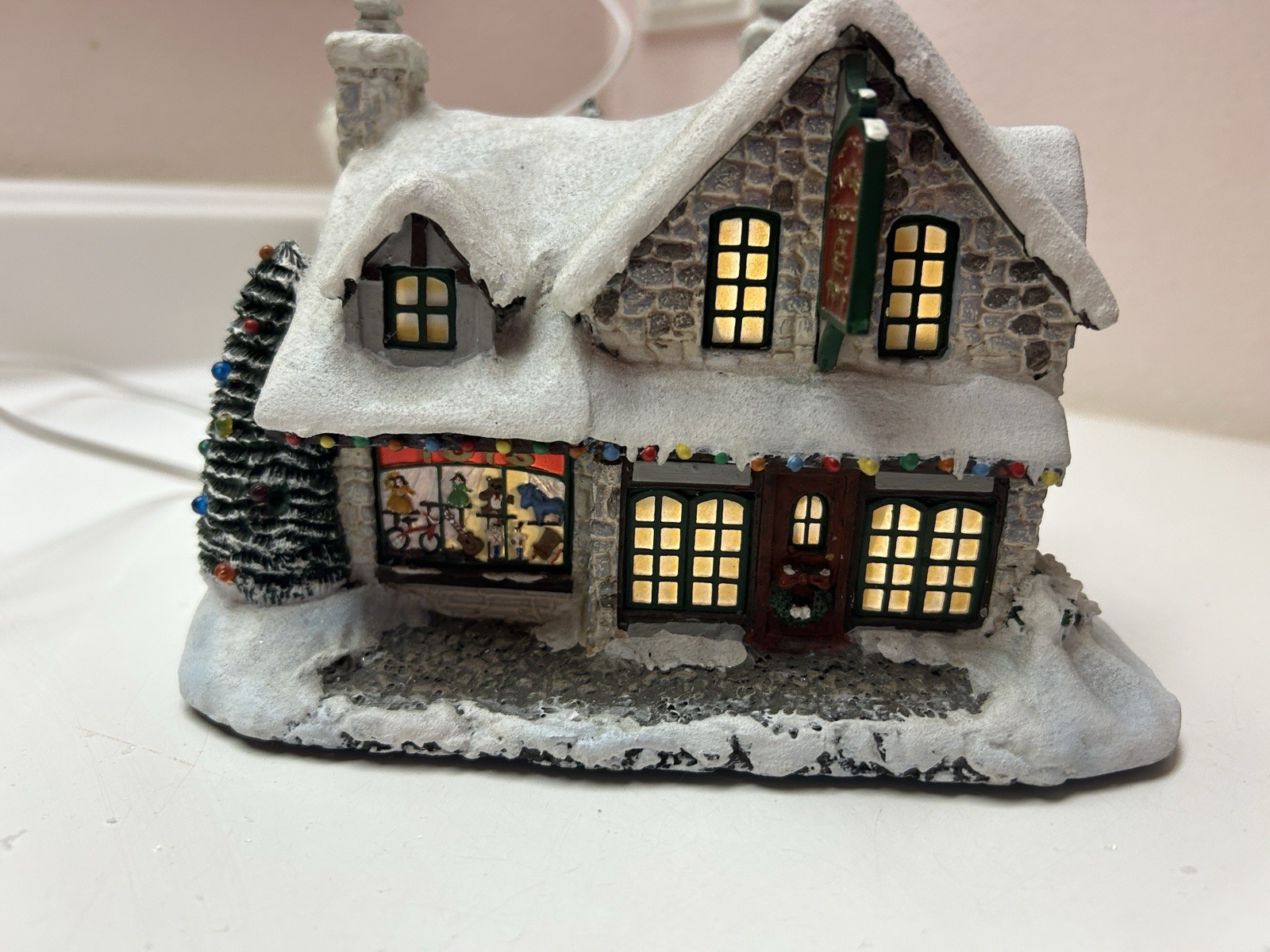 Hawthorne Village Thomas Kinkade Illuminated Santa’s Workshop Christmas Village