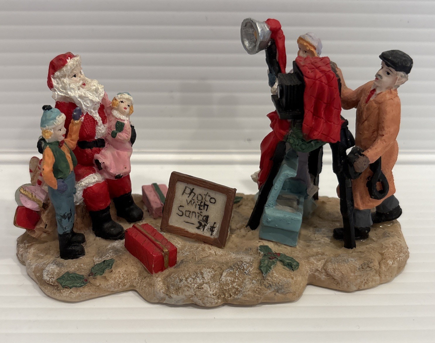 Vtg Victorian Village Collectibles Photos With Santa Old Fashioned Christmas