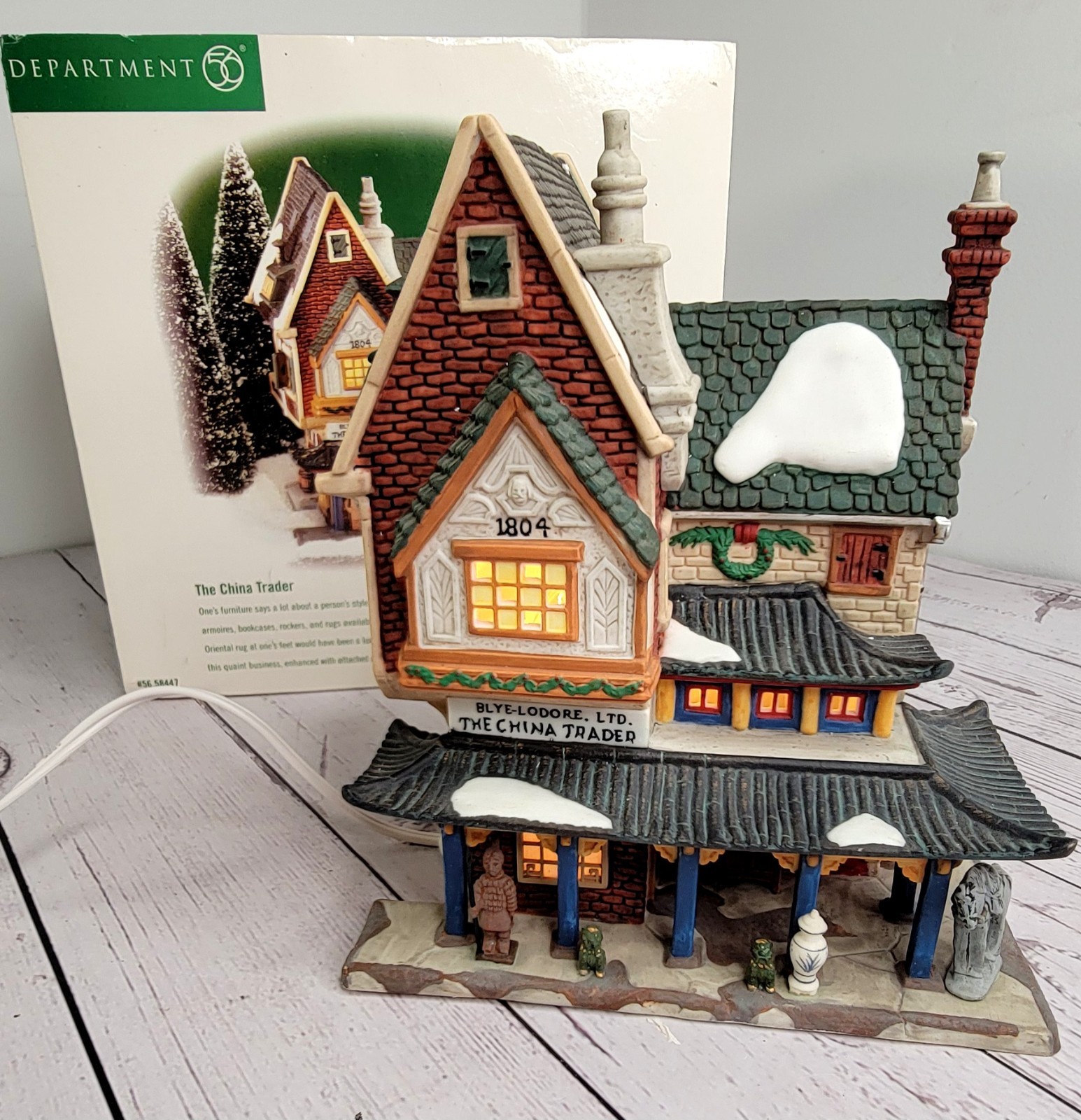Dept 56 The China Trader 58447 Dickens Christmas Village Series 1999 Holiday