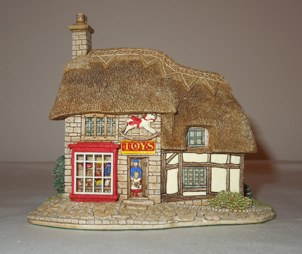 Lilliput Lane – The Toy Shop (#690) – Village Shops Collection, England (NEW)