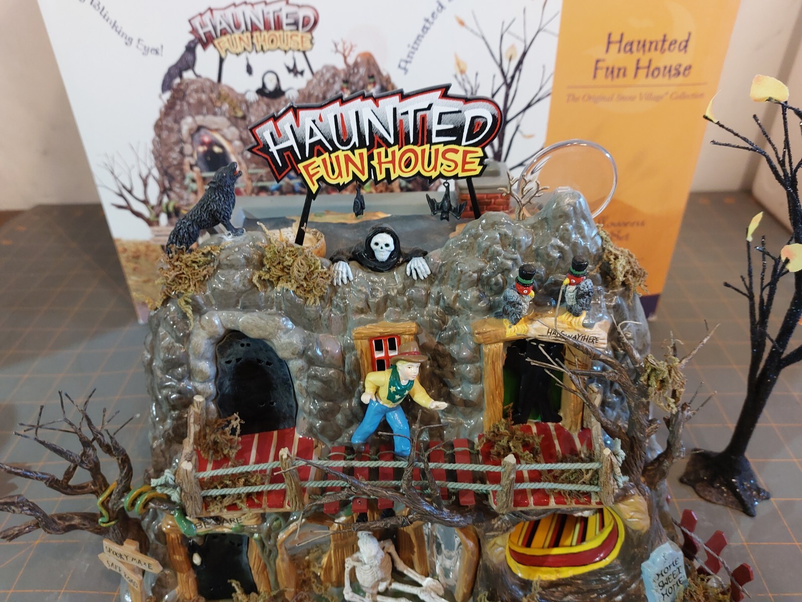 Dept 56 Halloween Haunted Fun House Set Snow Village Works Original Box