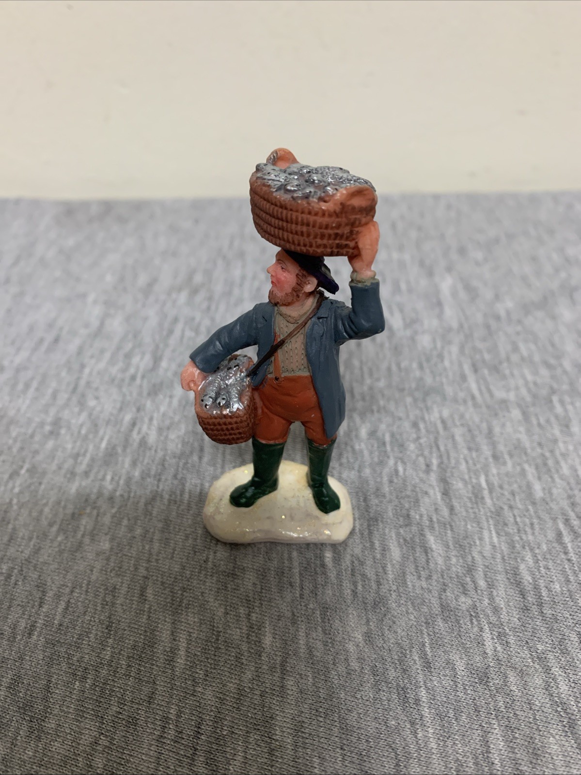 Vintage 1999 Lemax Plymouth Corners The Days Catch Figurine