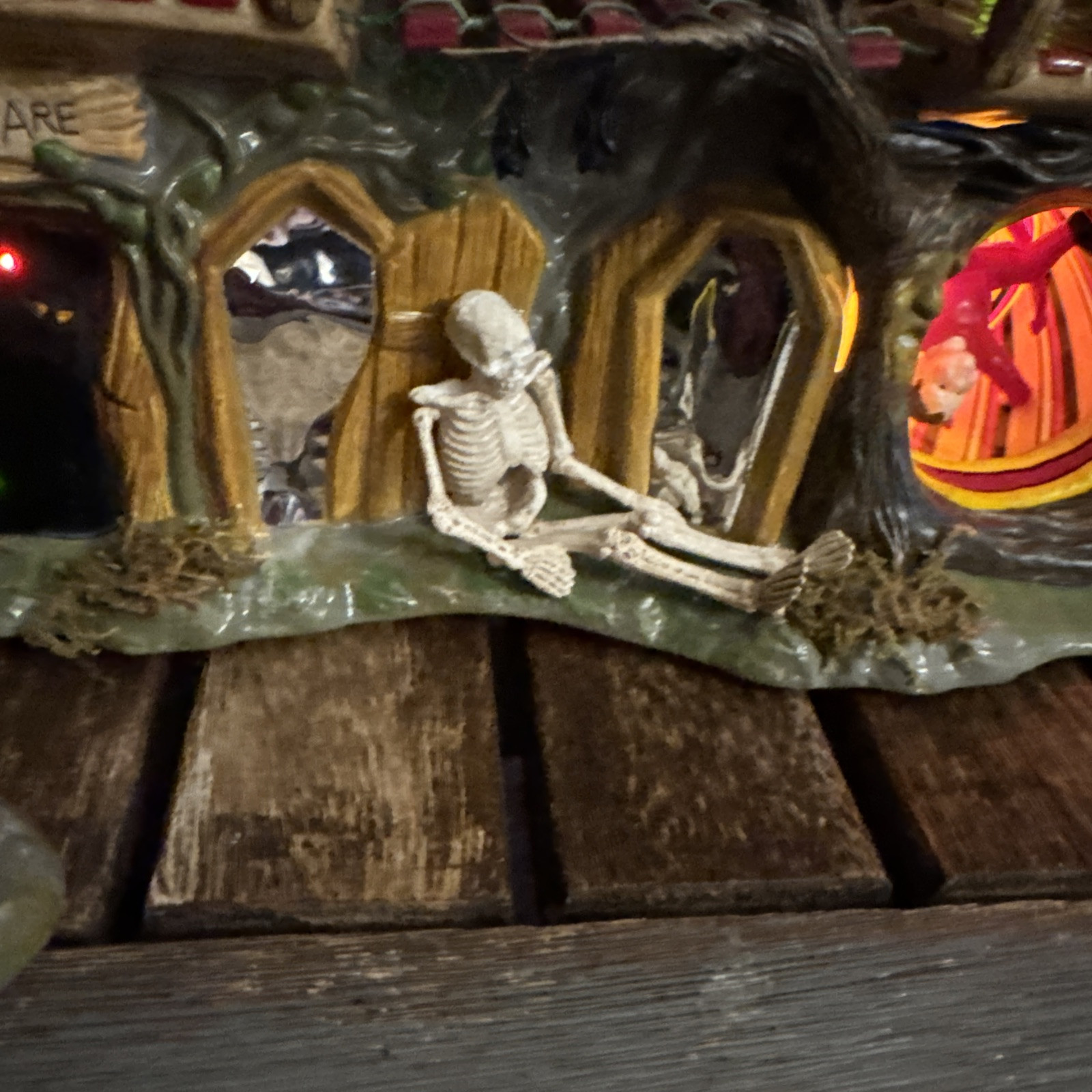 Department 56 Halloween Haunted Fun House W/ Accessories & Box, Retired, Works!