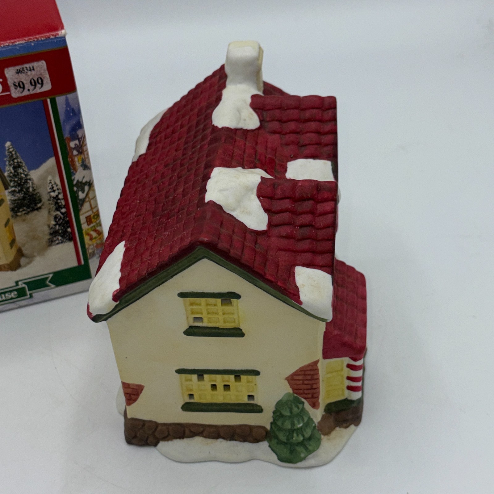 Winter Valley Cottages Candy Shop Porcelain Christmas House w Box