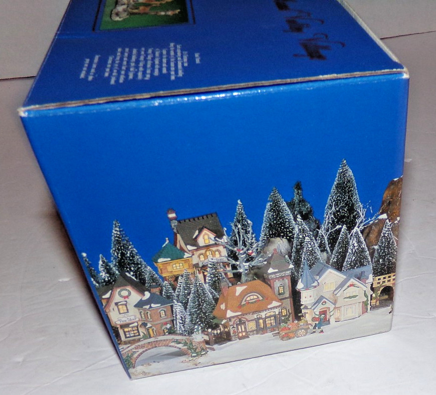 Heartland Valley Village Deluxe Accessory 4″ h Deer Elk Couple w/No Hunting Sign