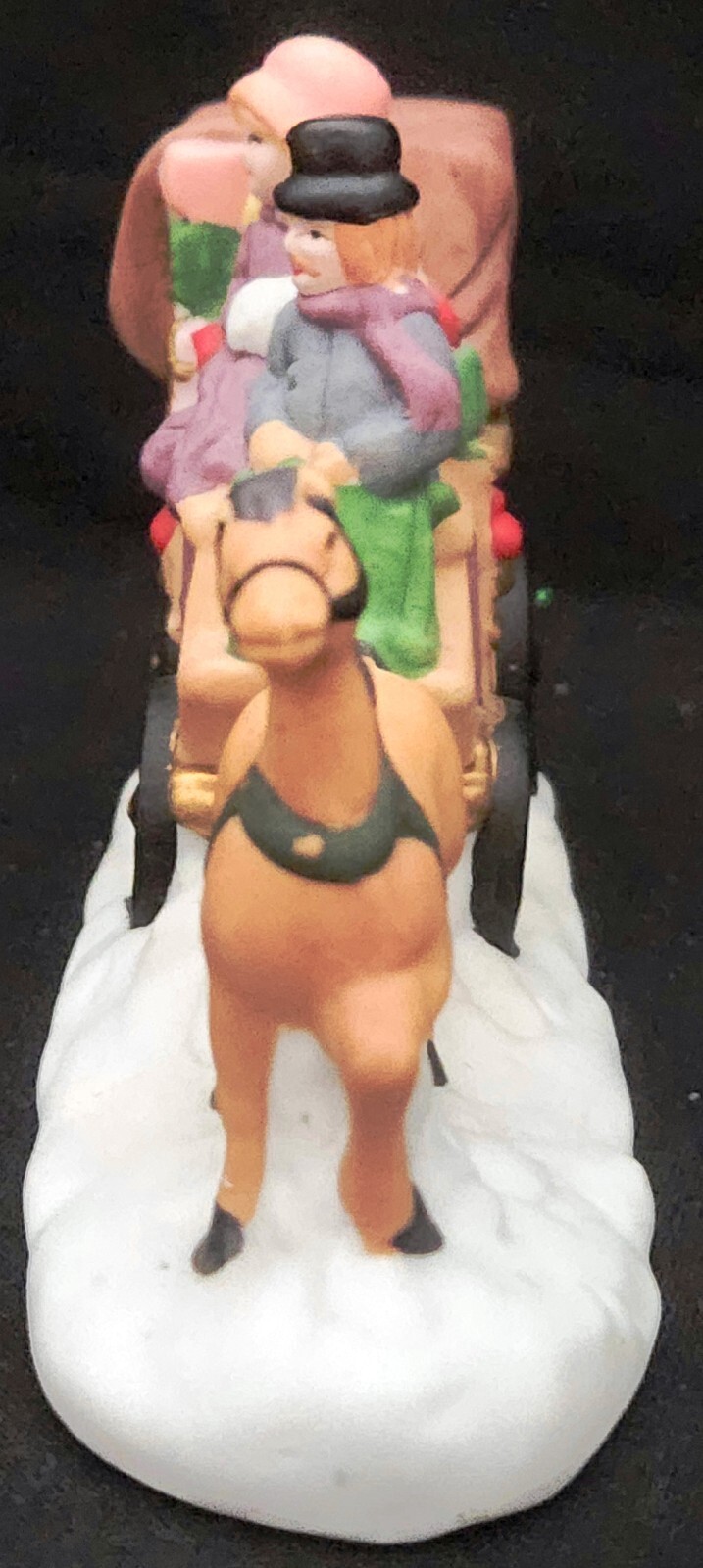 Christmas Victorian Village COUPLE IN HORSE DRAWN CARRIAGE figure accessory