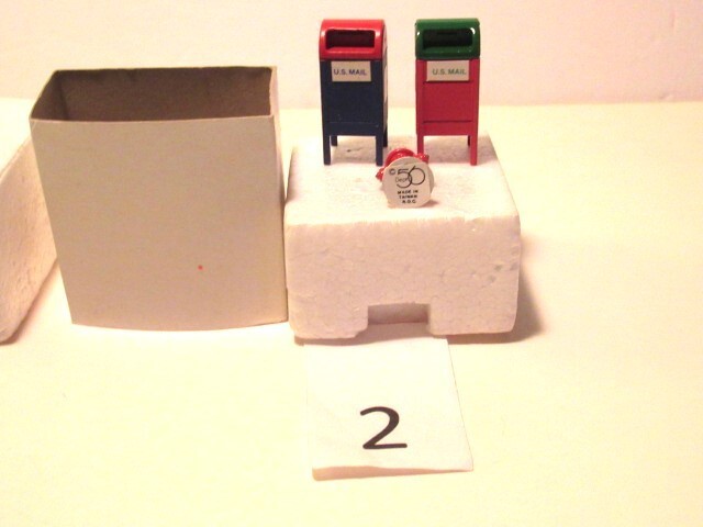 LOT/4 DEPT 56 Snow Village 1 Bule/Red Lge & 2 Sm MAIL BOX ~1 Fire Hydrant-NEW
